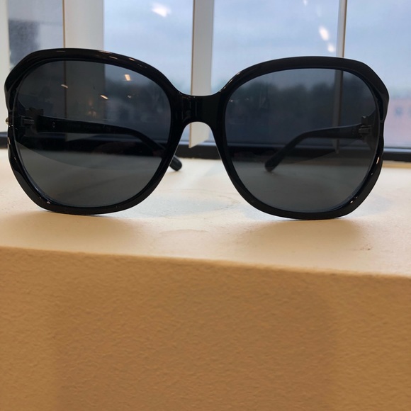 Brand new black oversized Coach sunglasses - Picture 1 of 5